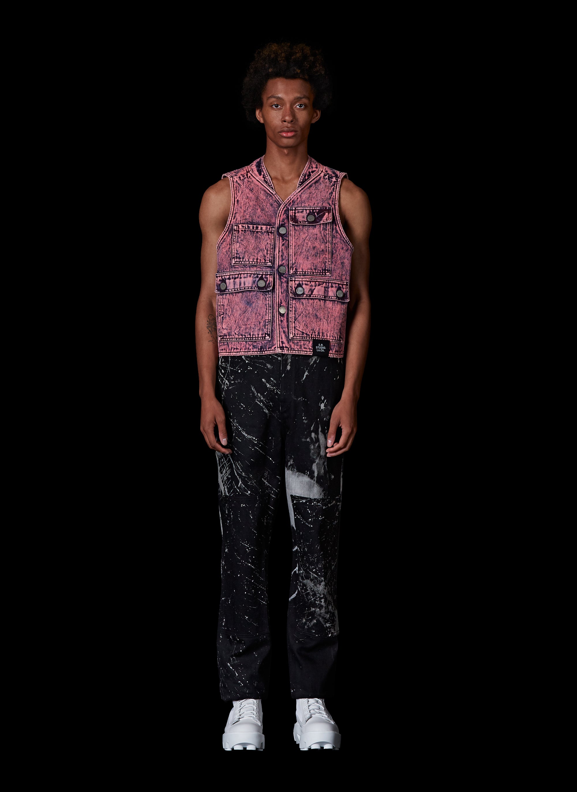 PHOTO VEST WITH MINERAL WASH