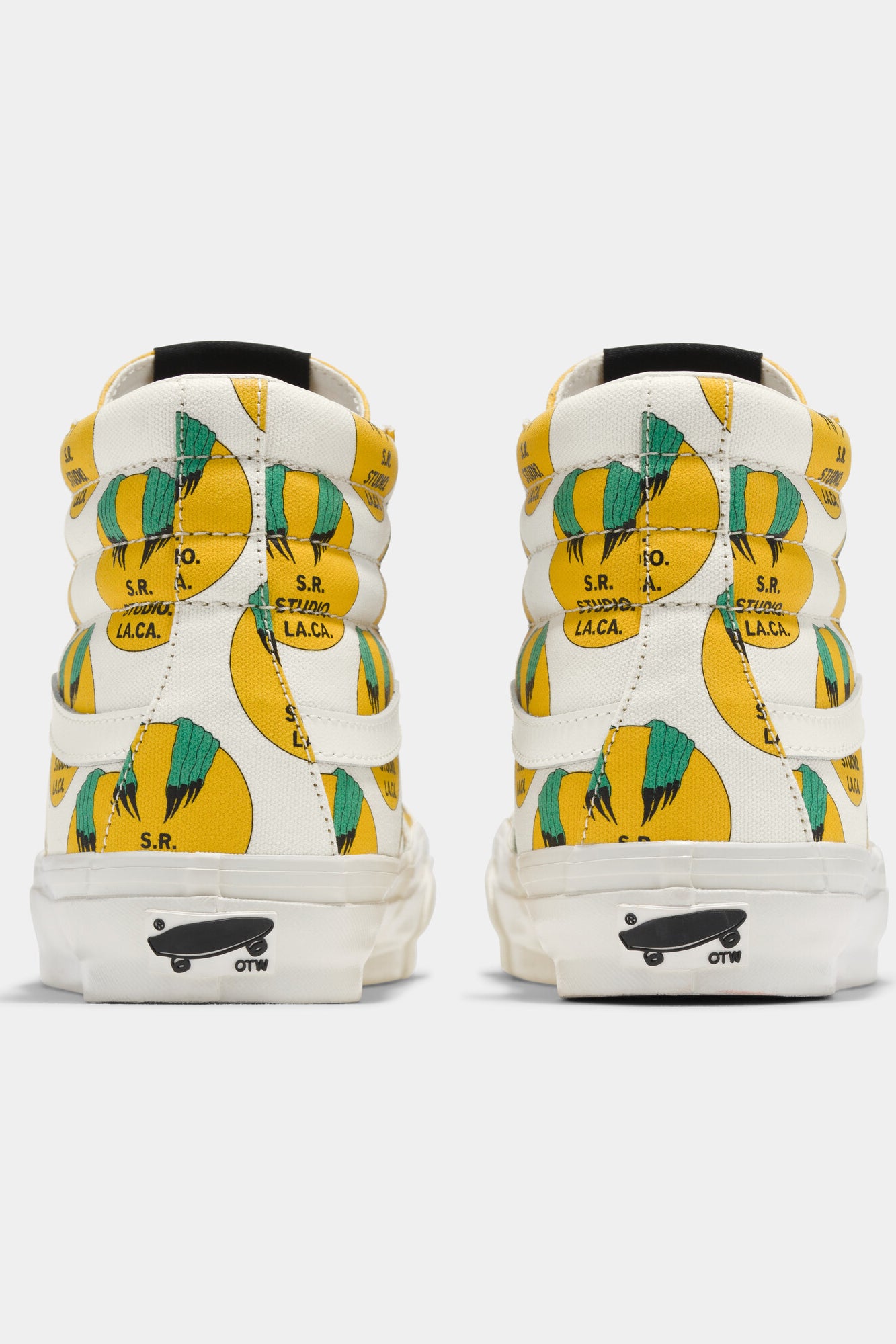 VAMPIRE SUNRISE SK8-HI 38