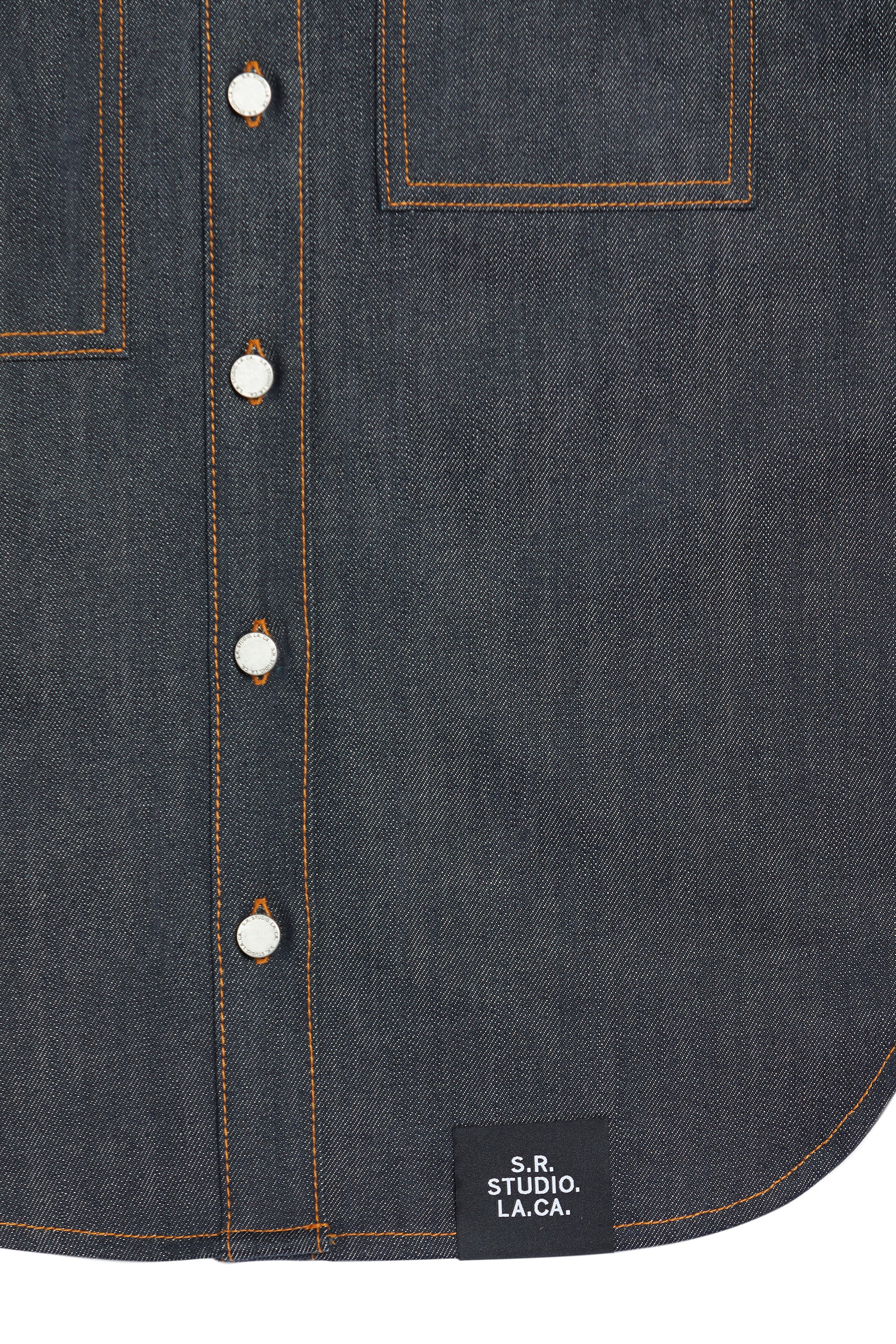 WOMEN'S LONG SLEEVE BUTTON DOWN SHIRT WITH CONTRAST STITCHING