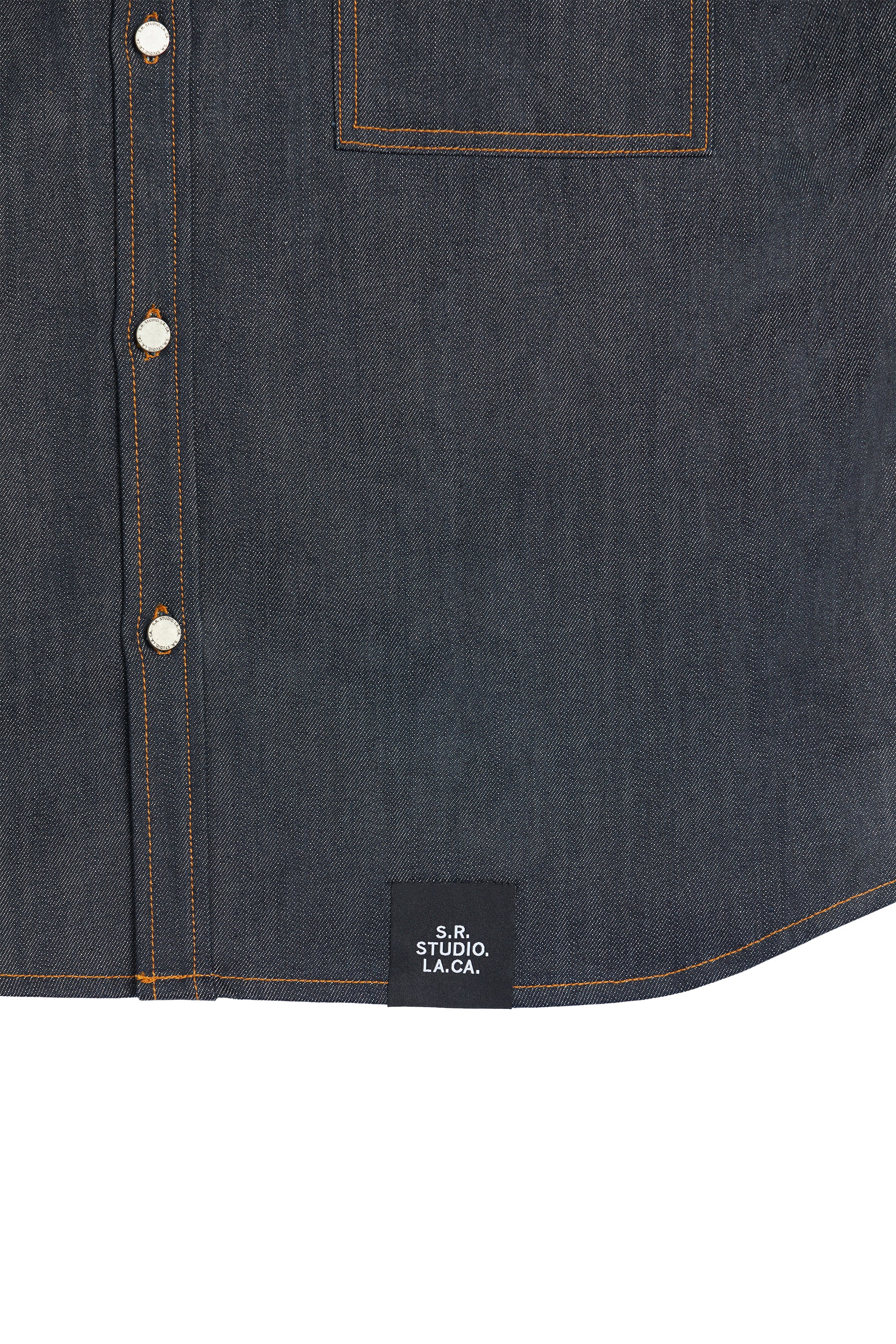 MEN'S OVERSIZED LONG SLEEVE BUTTON DOWN SHIRT WITH CONTRAST STITCHING