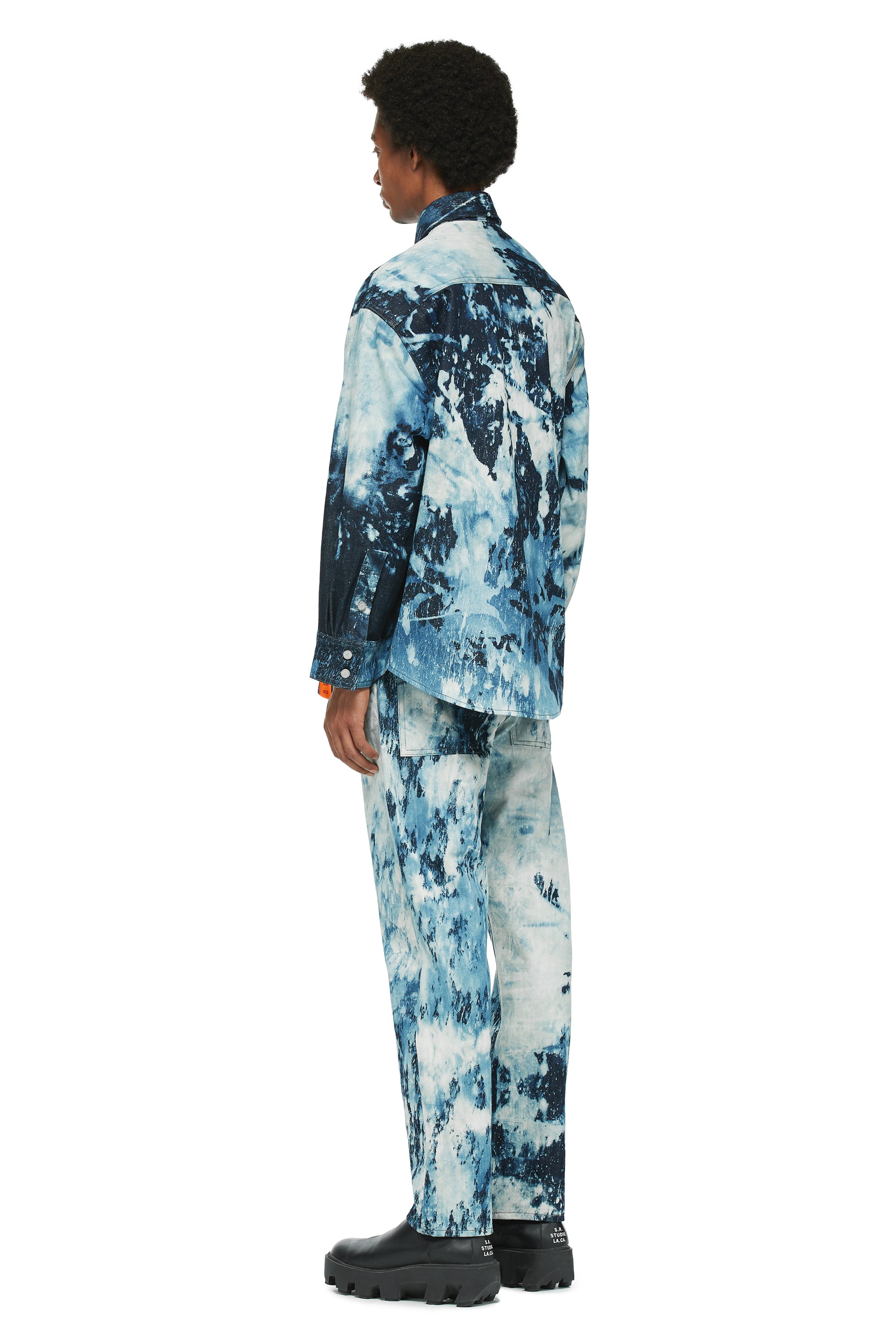 MEN'S HAND-BLEACHED INDIGO SOTO OVERSIZED SHIRT